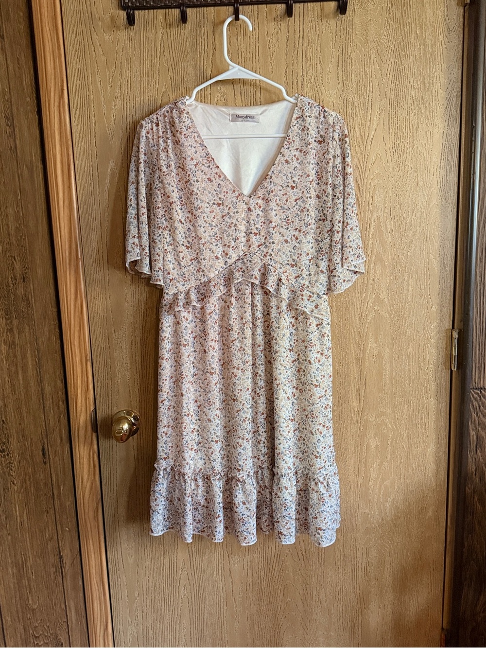 Manydress Pink Floral Ruffle Hem V Neck Midi Dress Lined size L Cottagecore